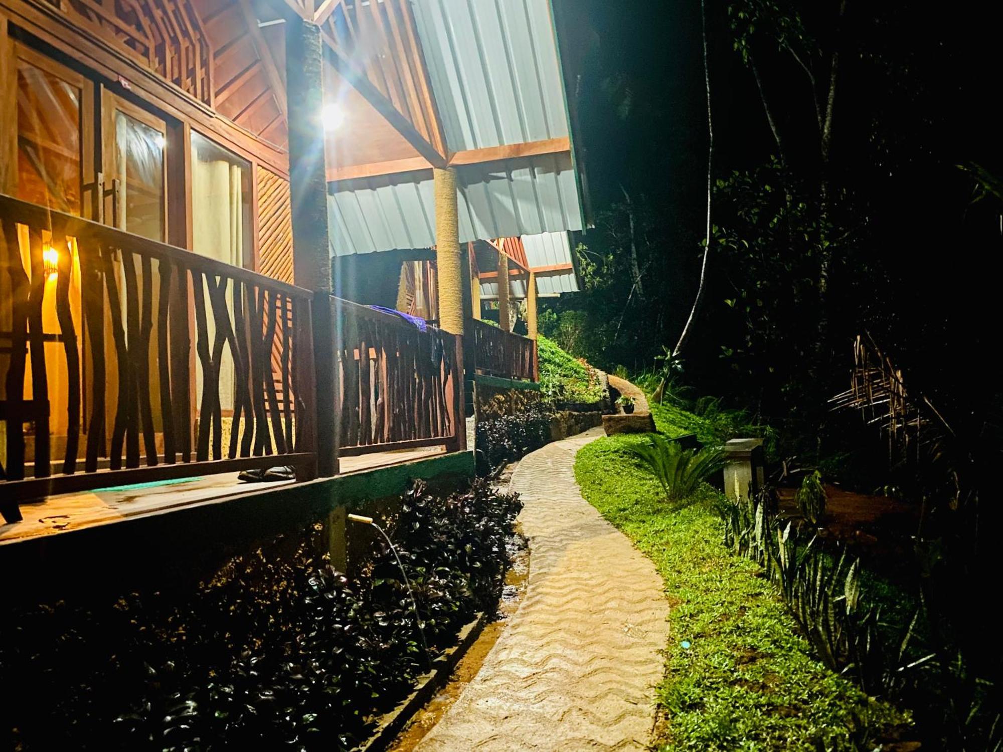 The Rainforest Hideaway Deniyaya Exterior foto