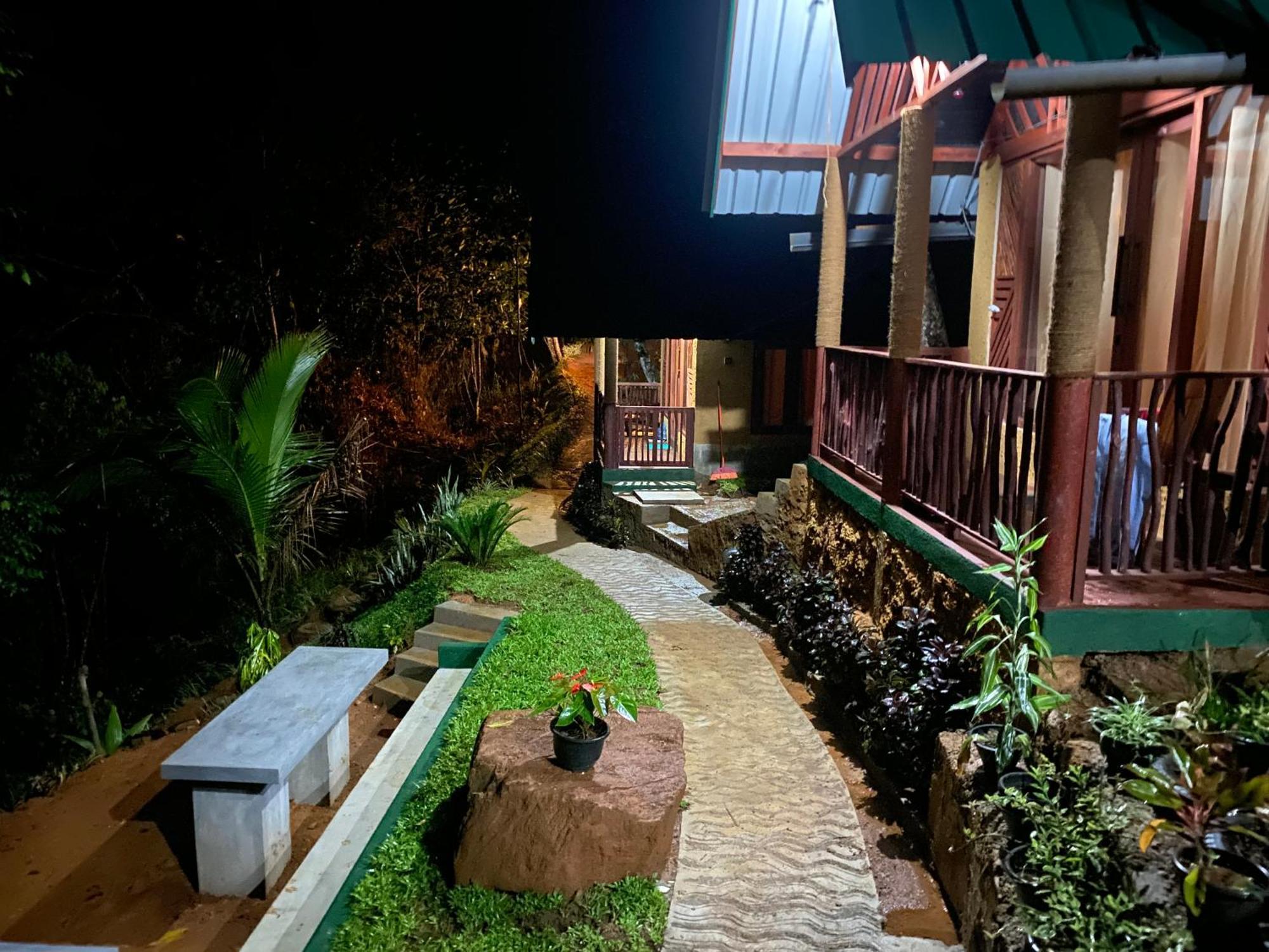 The Rainforest Hideaway Deniyaya Exterior foto